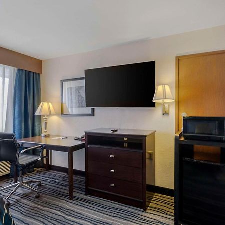 Comfort Inn & Suites Brentwood Exteriér fotografie