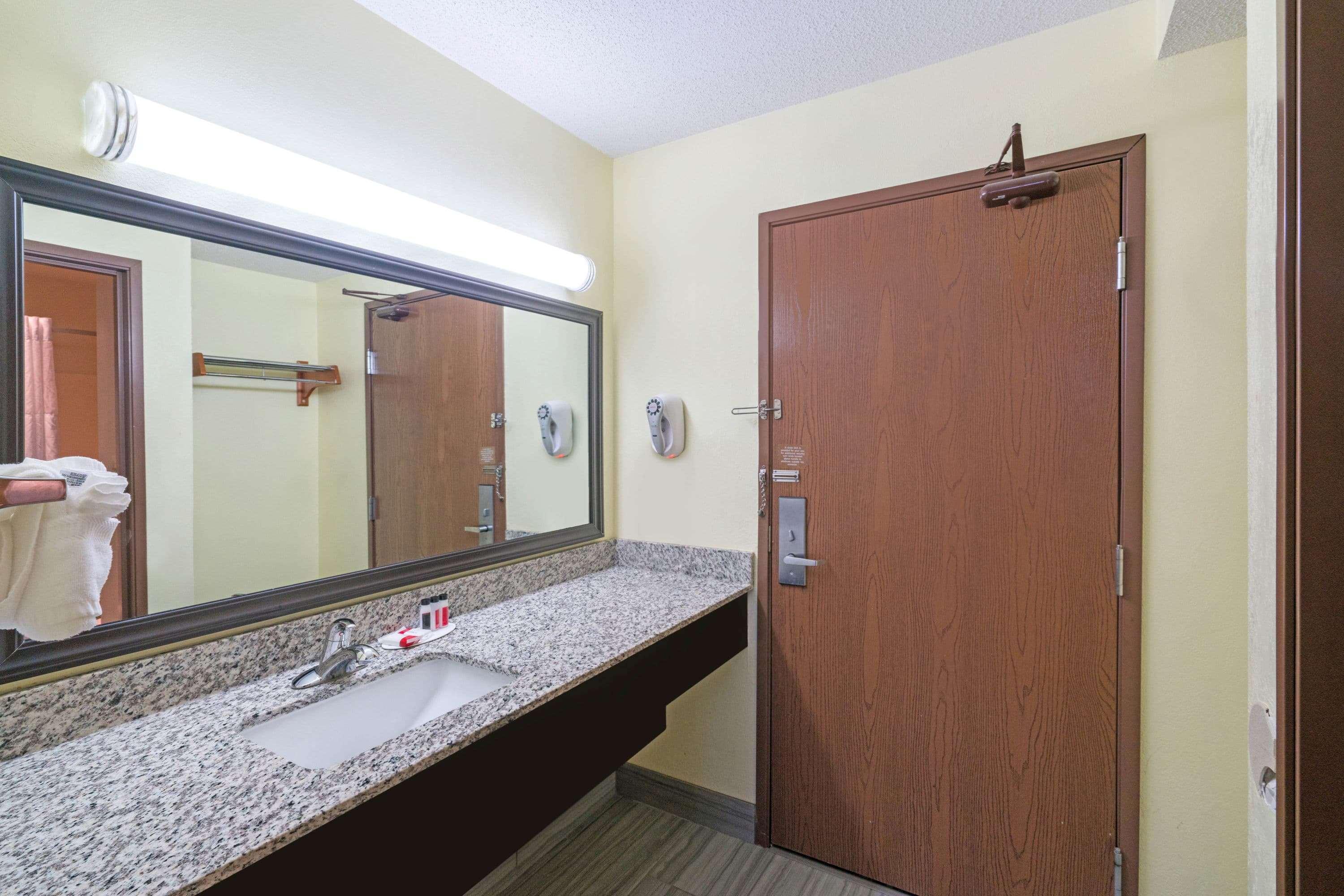 Comfort Inn & Suites Brentwood Exteriér fotografie
