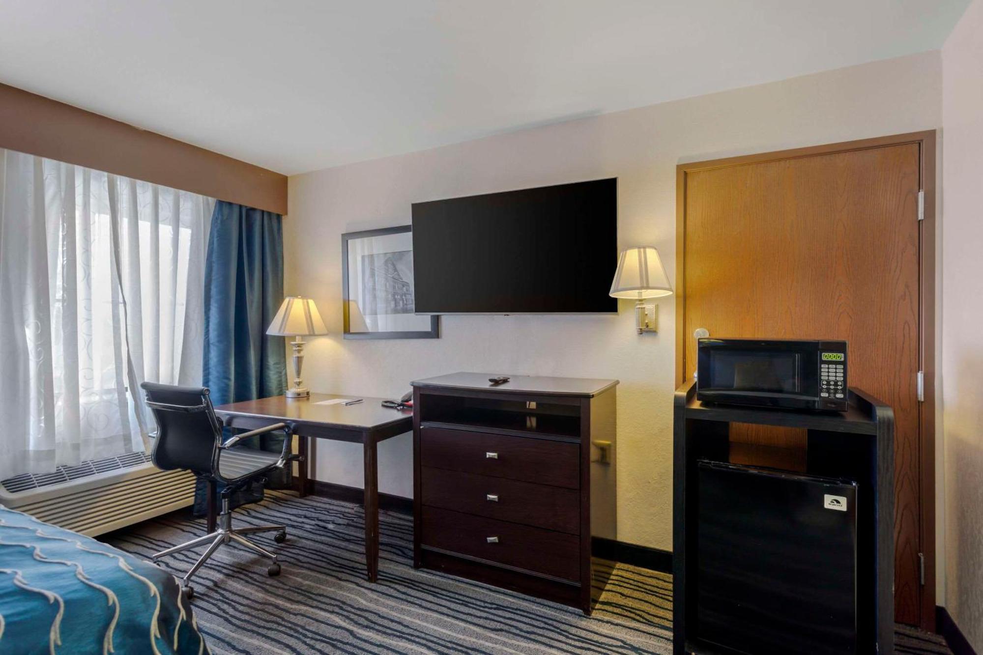 Comfort Inn & Suites Brentwood Exteriér fotografie
